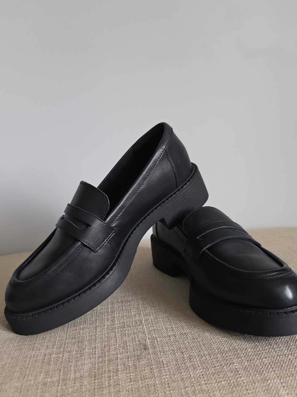 ✨ ALDO Black Leather Platform Penny Loafers | Pillow Walk ✨